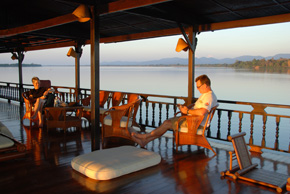 relaxing mekong river cruise, laos