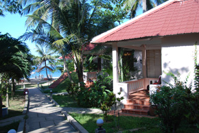 Hiep Thanh Resort beach front bungalows